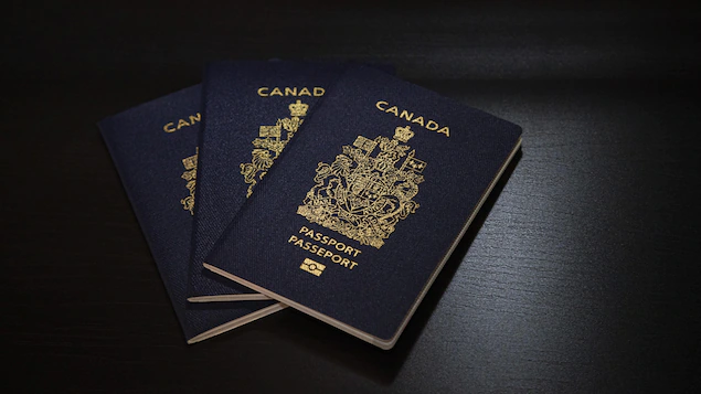 passeport-canadien-canada-immigration-peq-56581_62b35dfba0b30