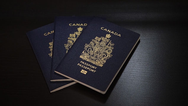 passeport-canadien-canada-immigration-peq-56581_fw5ex